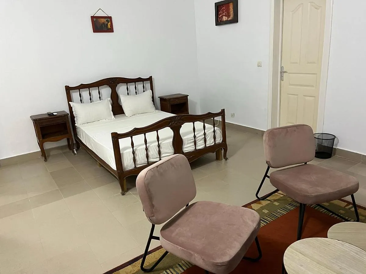Residence B&B Hibiscus Dakar Couette-café